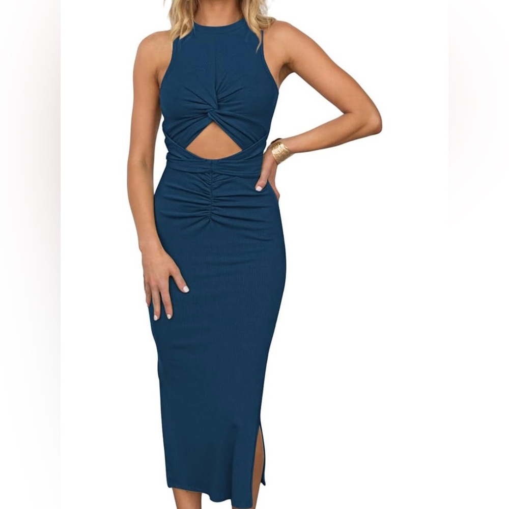 HUUSA Dress